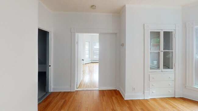 Building Photo - 26 A St