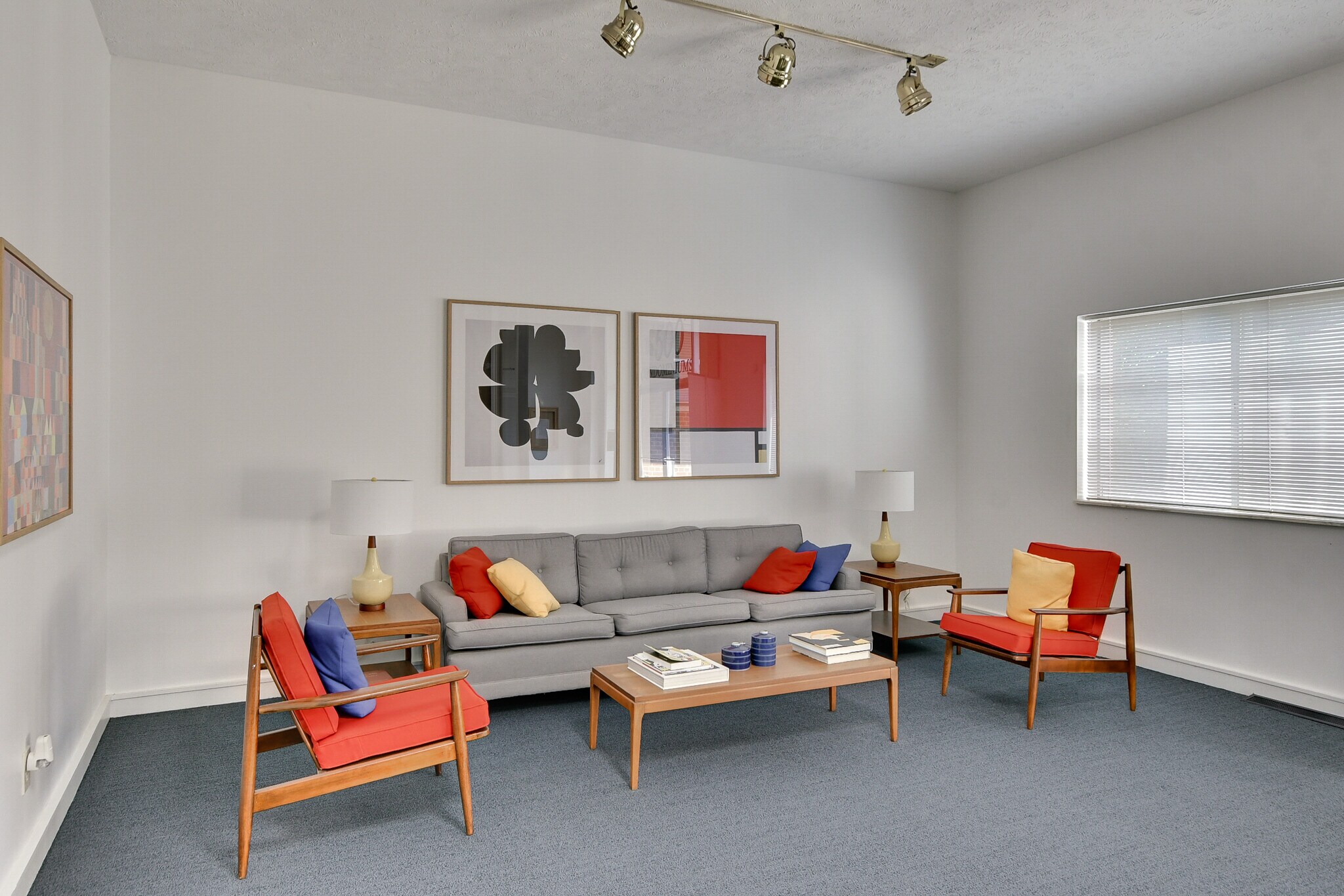 Building Photo - 500 S 37th St