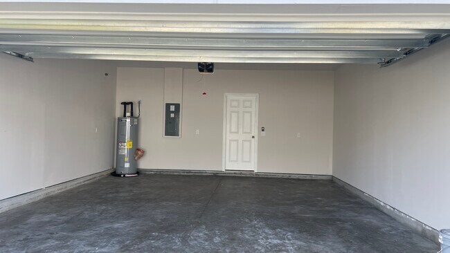 Building Photo - 6891 Mirage St
