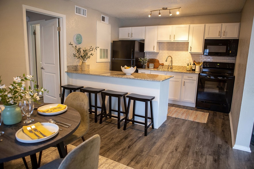 Primary Photo - Eleven06 on 35 Apartments