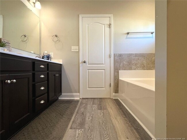 Building Photo - 95 Heatherwood Dr