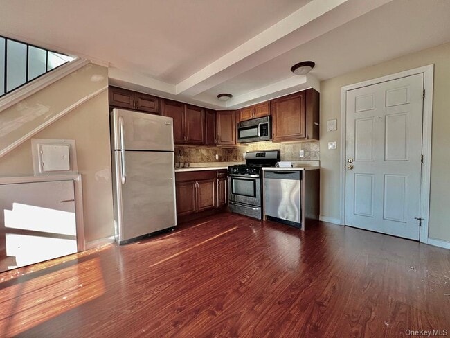 Building Photo - 2 Audrey Ave