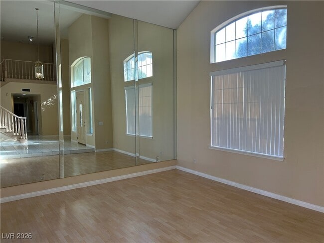 Building Photo - 2920 Sunstone St