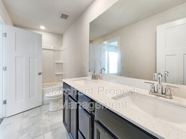 Building Photo - 130 Outback Dr