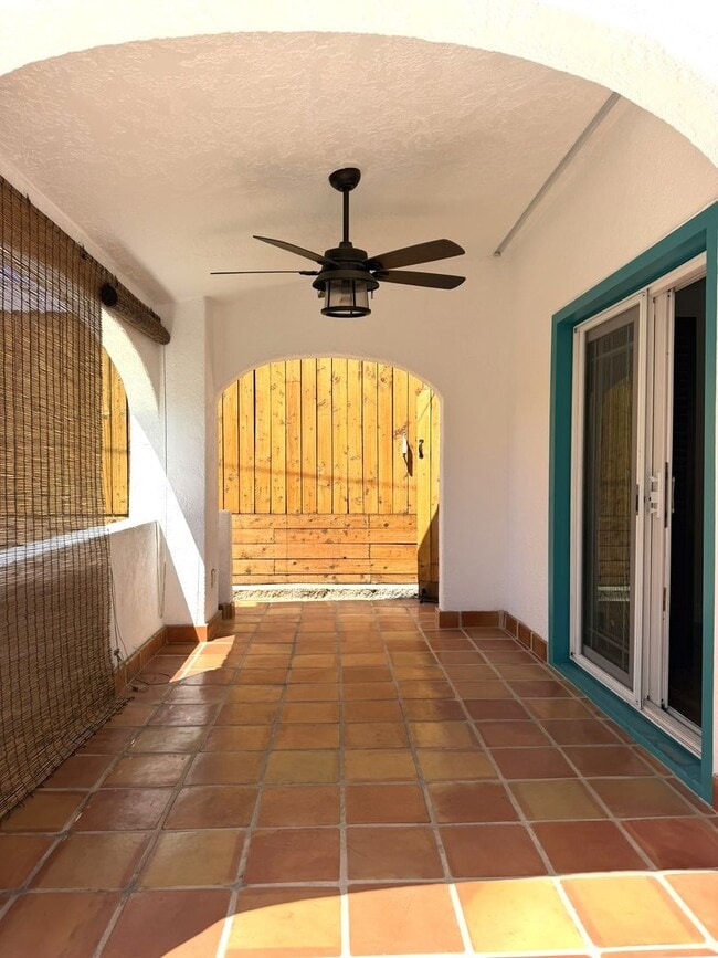 Building Photo - 479