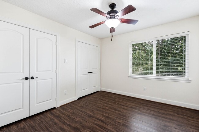 Building Photo - 18909 Walden Forest Dr
