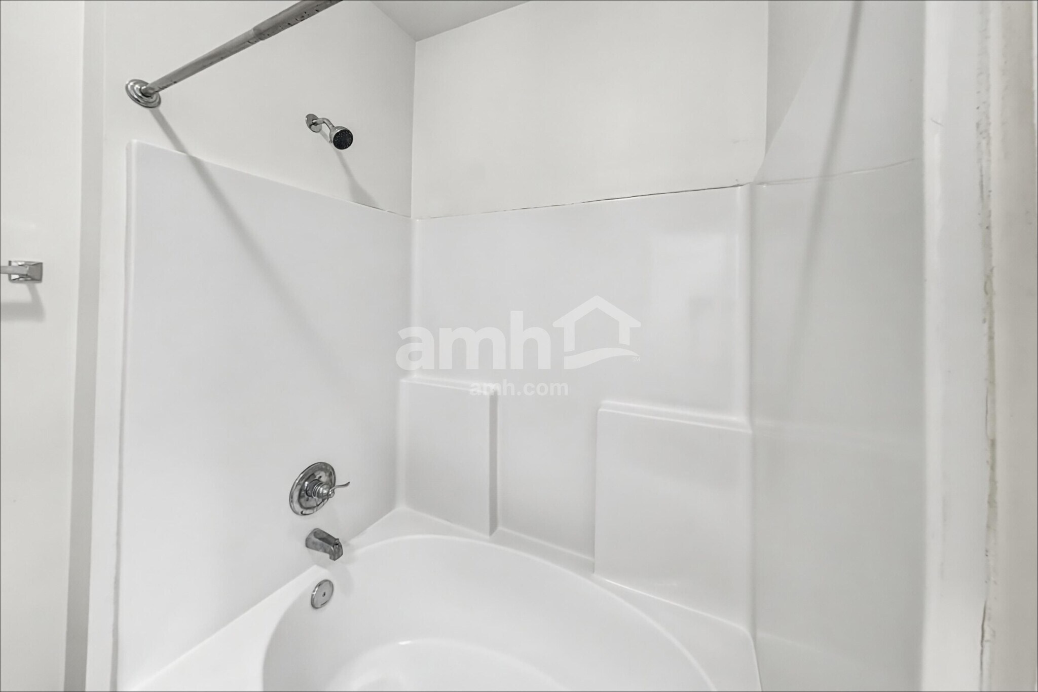 Building Photo - 4870 Beryl Dr