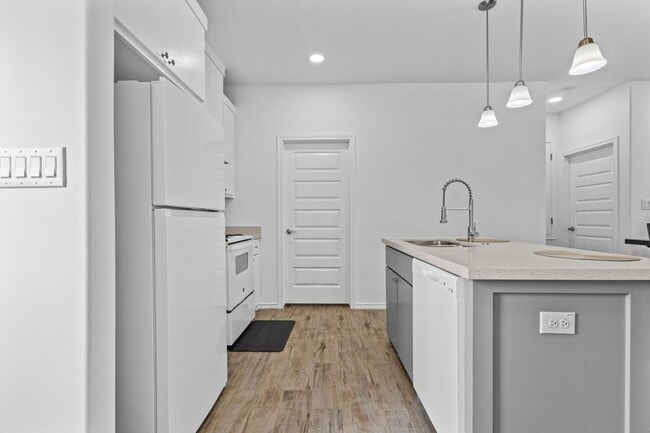 Building Photo - 426 Arroyo Ln