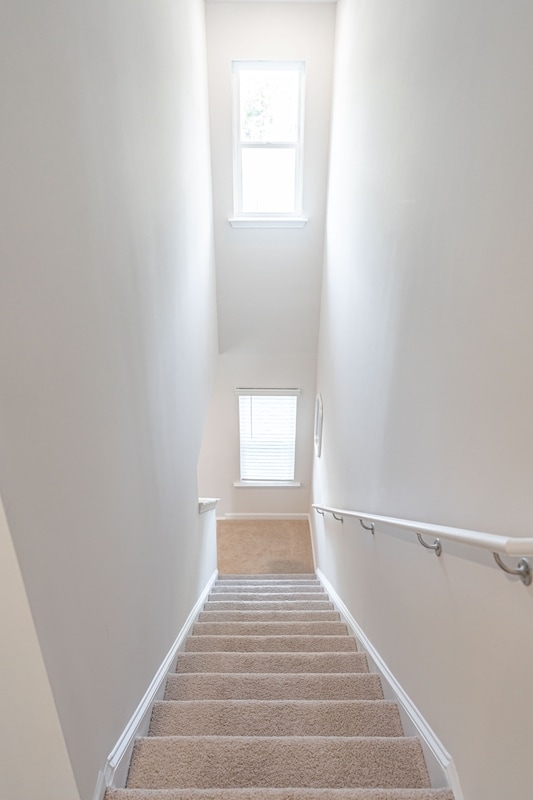 Building Photo - 205 1st St