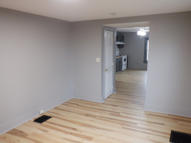 Building Photo - 505 2nd St