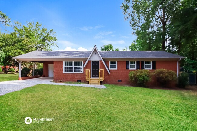 Primary Photo - 262 Timberland Loop