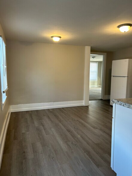 Building Photo - 401 Hannibal St