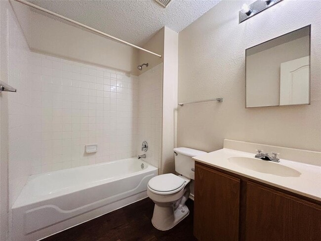 Building Photo - 3639 Bass Loop