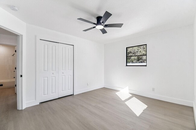 Building Photo - 16107 Sea Pines Dr