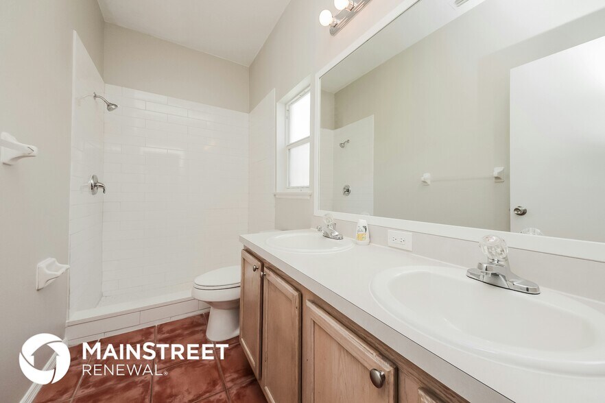 Building Photo - 13247 Canna Lily Dr