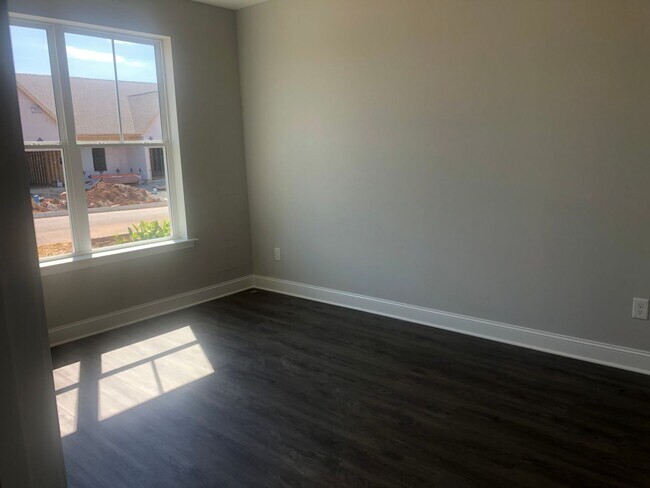 Building Photo - Discover the Ultimate in Modern Living!