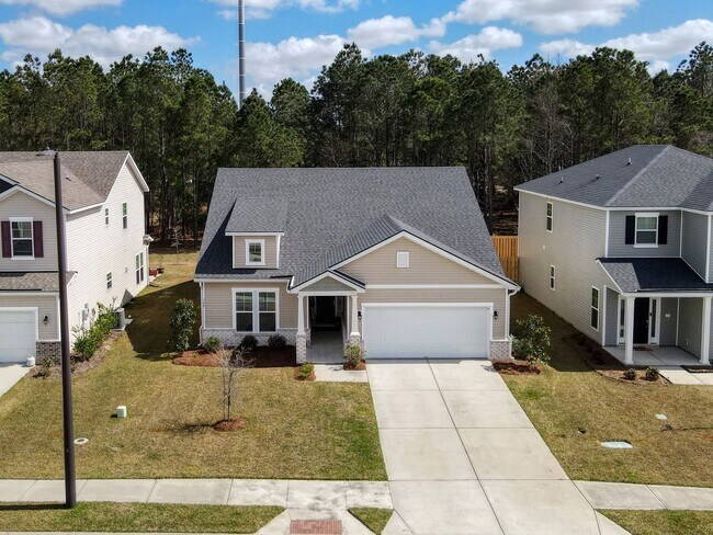 Building Photo - 124 Brookline Dr