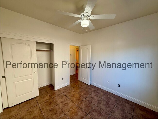 Building Photo - 4 Bed/2 Bath in SW Bakersfield w/ RBP, Solar & $0 Deposit Option