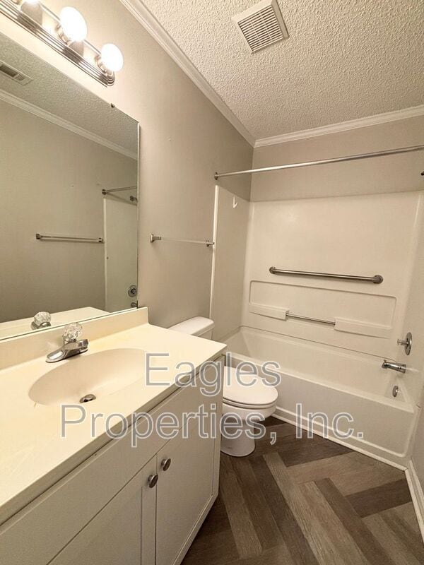 Building Photo - 106 Gurley Ave