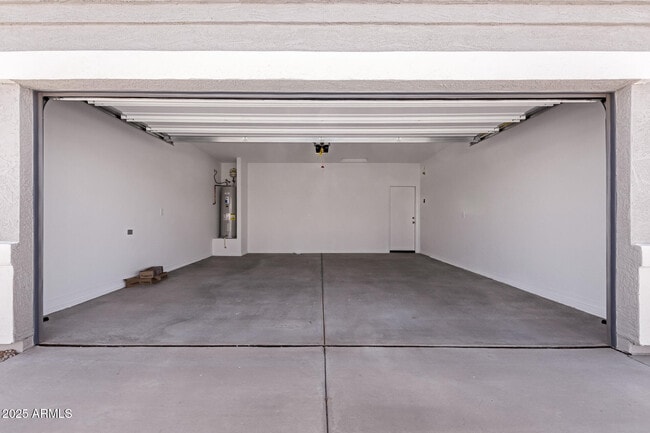 Building Photo - 5031 E Umber Rd