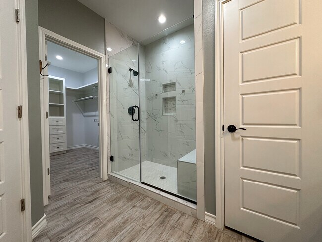 Building Photo - 309 Kindinger Rd