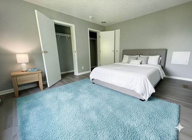 Building Photo - Move-In Ready 4 Bed, 2 Bath with 1-Car Garage and Updated Kitchen