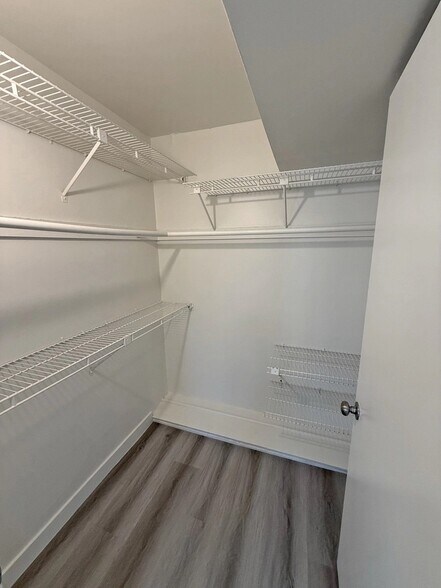 Building Photo - 4530 Whitsett Ave