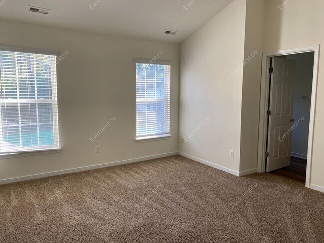Building Photo - 6763 S Grand Brook Cir