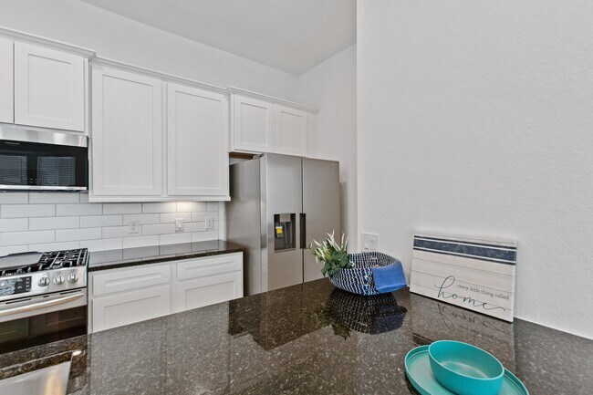 Building Photo - 4131 Balboa Dr