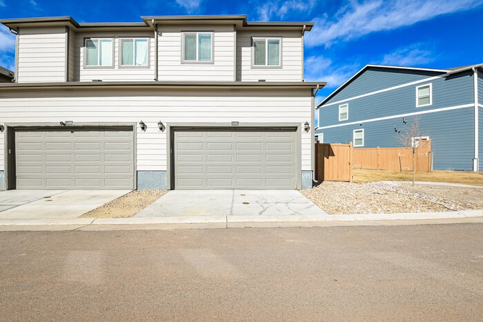 Building Photo - 13464 Oneida Ln