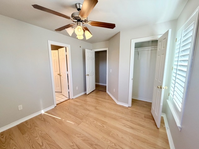 Building Photo - 884 N Meadowlands Dr