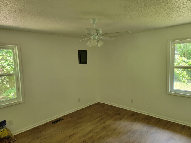 Building Photo - 1101 Lily Pad Ln