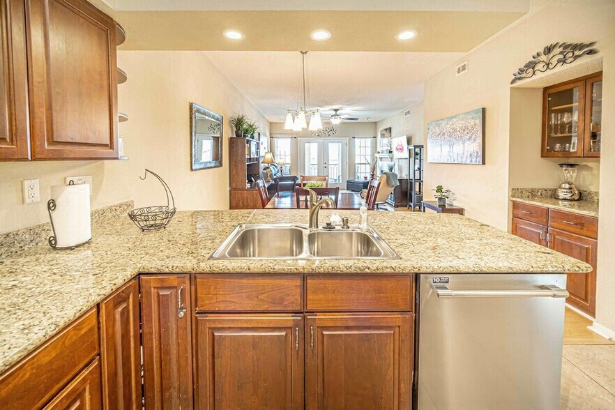 Building Photo - 3408 Parliament Cove