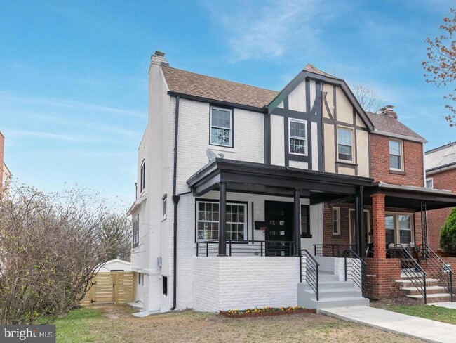 Building Photo - 6007 4th St NW