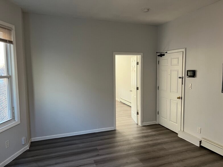 Building Photo - 109 Frank E Rodgers Blvd N