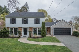 Building Photo - 167 Summer St