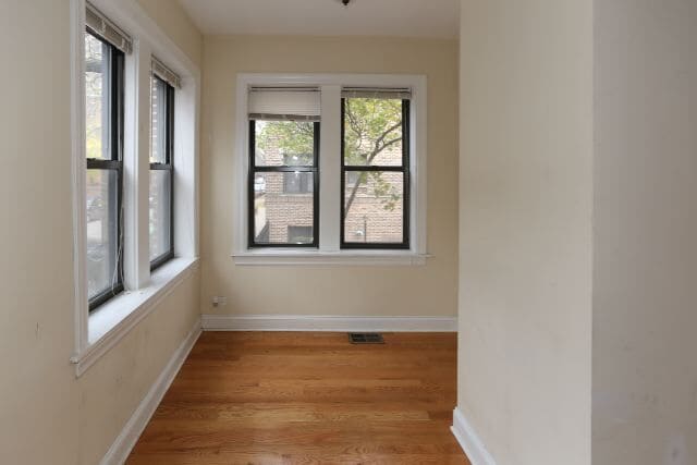 Building Photo - 3731 N Pine Grove Ave
