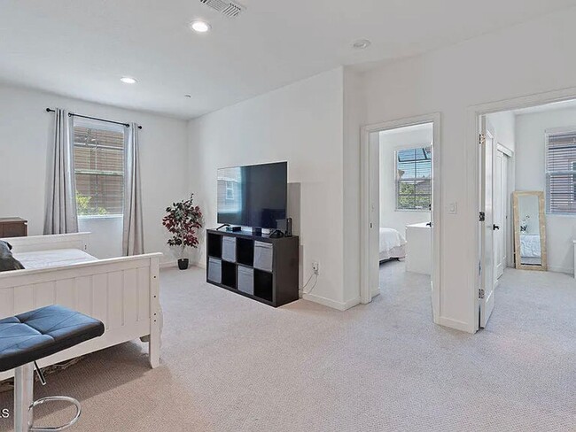 Building Photo - COMING SOON! 3/2.5 in Morgan Hill