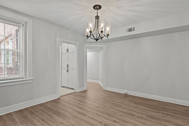 Building Photo - 1008 Westover Ave