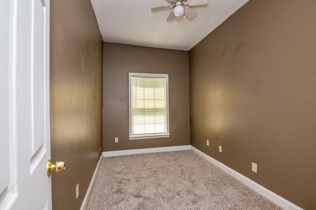 Building Photo - 1720 Cullman Ave