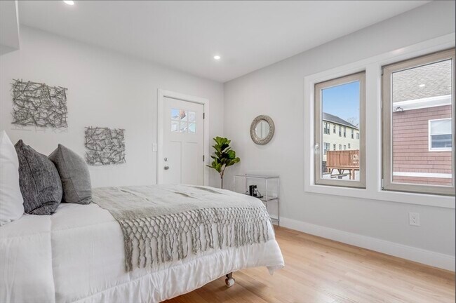 Building Photo - 15 Melville Rd