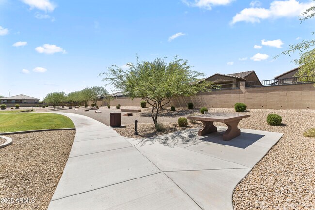 Building Photo - 2603 S Barks Canyon Trail
