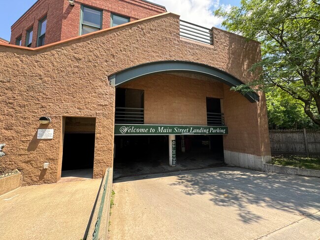 Parking Garage - 1 Steele St