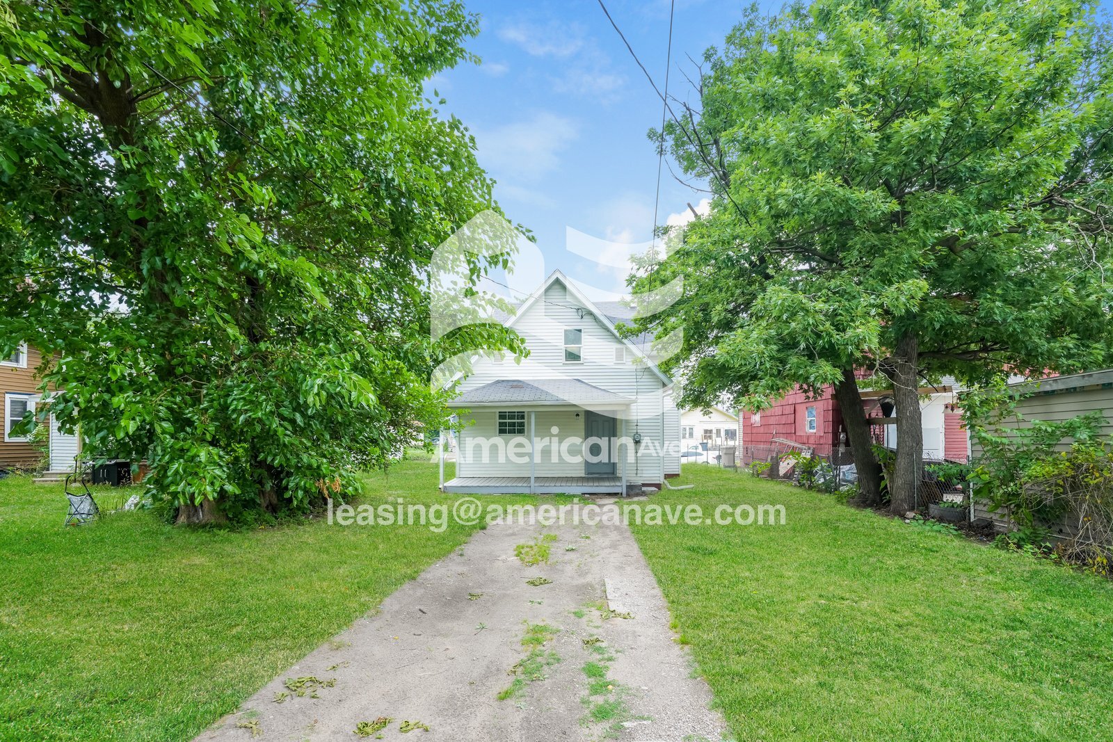 Building Photo - 924 E Dayton St