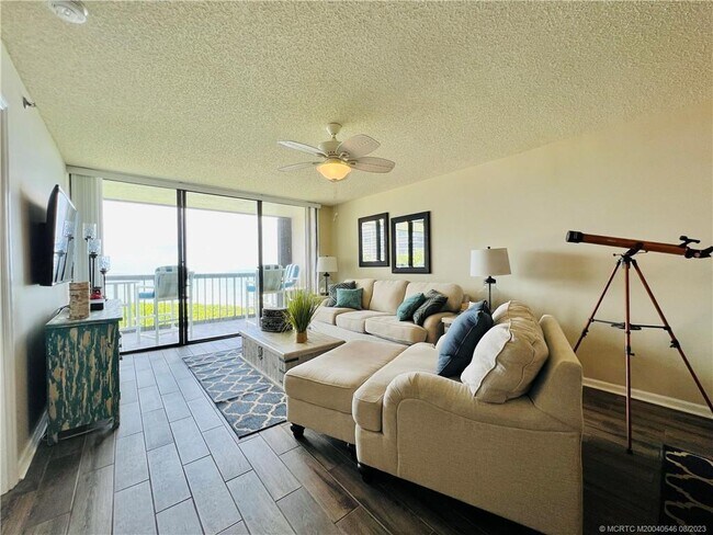 Building Photo - 8880 S Ocean Dr