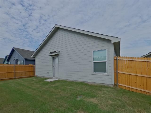 Building Photo - 807 Ponderosa Ln