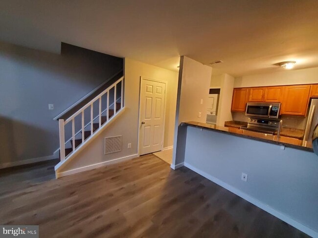 Building Photo - 8036 Pantano Pl