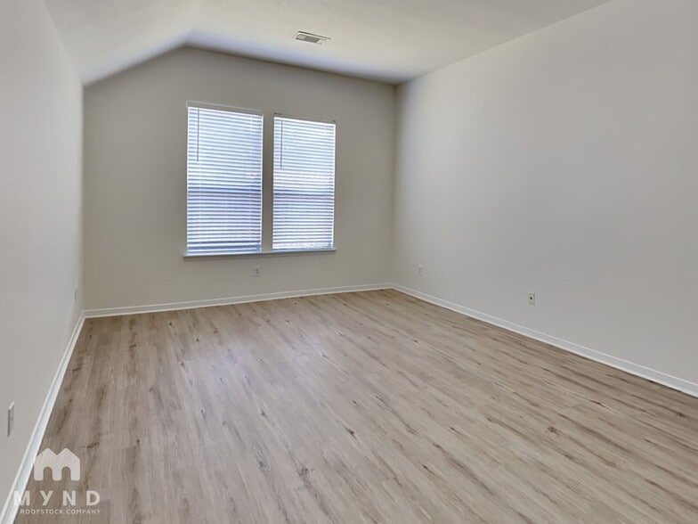 Building Photo - 19215 Mustang Pointe Ln