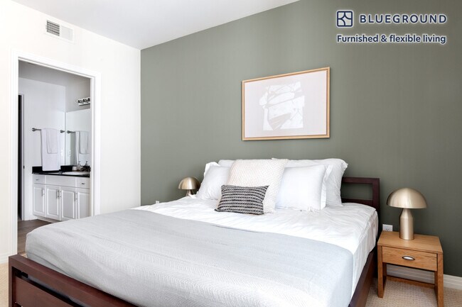 Building Photo - 8040 W Manchester Ave