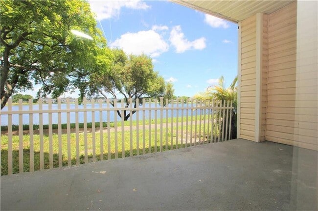 Building Photo - 3413 NW 44th St